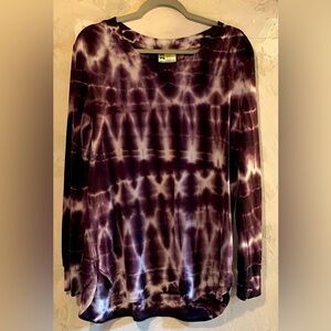 Women’s Green Tea tunic sweater